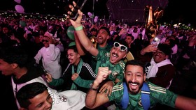 FOTO: Perayaan Rakyat Arab Saudi Jadi Tuan Rumah Piala Dunia 2034