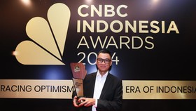 Lagi, Dirut PLN Darmawan Prasodjo Dinobatkan Jadi CEO Of The Year 2024
