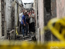 Video: Warga Kemayoran Mulai Bersih-bersih Puing Sisa Kebakaran
