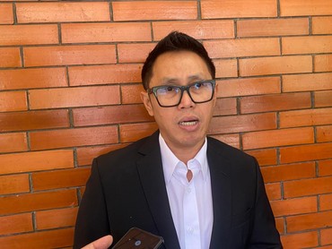 Lagi Liburan di Jepang, Eko Patrio Mendadak Hubungi Damkar untuk Selamatkan Anaknya