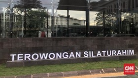Prabowo Resmikan Terowongan Silaturahmi Istiqlal dan Katedral