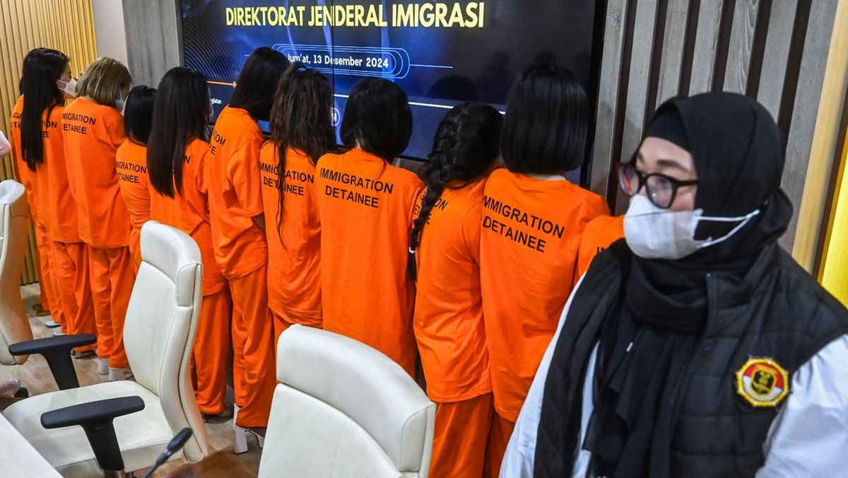 Imigrasi Amankan 17 WN Vietnam Pekerja Klinik Bedah Kecantikan Pluit