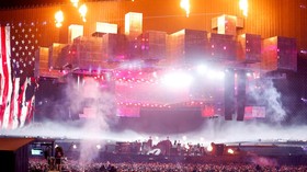 FOTO: Eminem hingga Linkin Park Tampil di Festival Musik Arab Saudi