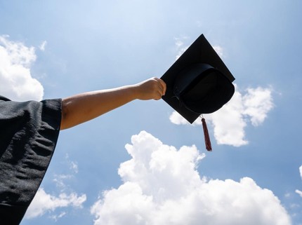 Anak Usia 12 Th Sudah Lulus SMA, Ayah Ungkap Cara Sederhana agar Si Kecil Sukses
