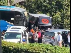 Contraflow Tol Dalam Kota Ditutup Imbas Kecelakaan Beruntun