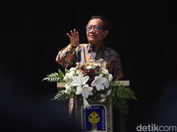 Ibunda Mahfud MD, Hj Siti Khadijah Meninggal Dunia