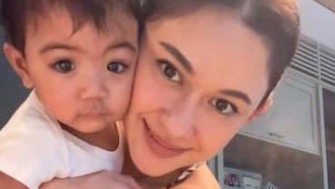 Nana Mirdad Pamerkan Kondisi Bayi yang Ditemukan ART di Depan Rumah