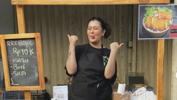 Talitha Curtis Semangat Mukbang dan Jualan Rice Bowl Rp 10 Ribu