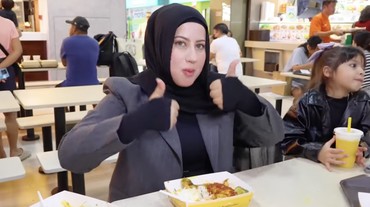 img-title Tasyi Athasyia Lapor Polisi usai Disentil Nicky Tirta gegara Komentari Konten Review Bika Ambon