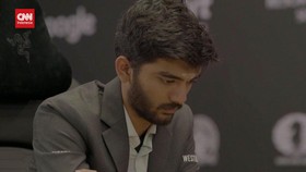 VIDEO: Gukesh Dommaraju Menangis Usai Jadi Juara Dunia Catur Termuda