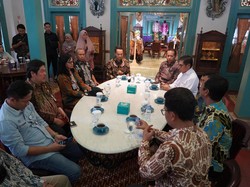 Wamenkop Resmikan Koperasi buat Lindungi Perajin Batik