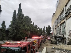 Kebakaran Bandung Trade Mall Berhasil Dipadamkan