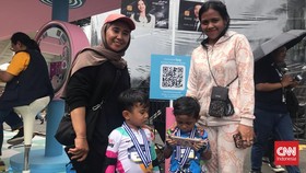 Keceriaan Keluarga Ikut Kompetisi Push-Bike di HUT Transmedia 23