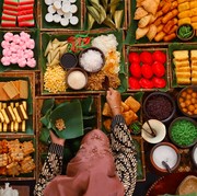 10 Oleh-oleh Khas dari Berbagai Daerah di Indonesia yang Wajib Kamu Bawa Pulang dari Sana