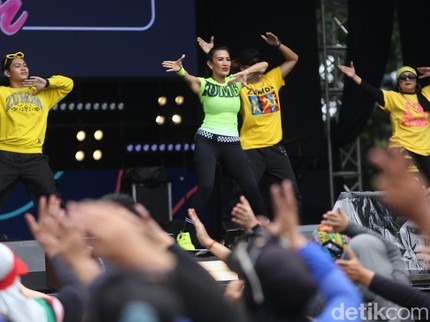 HUT Transmedia ke-23 Hari Pertama, Dimeriahkan Zumba hingga Olimpiade Balita Push Bike