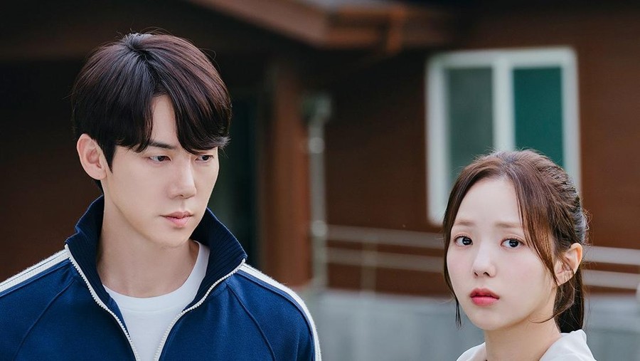 Chae Soo Bin dan Yoo Yeon Seok pemain When the Phone Rings Chae Soo Bin dan Yoo Yeon Seok pemain When the Phone Rings