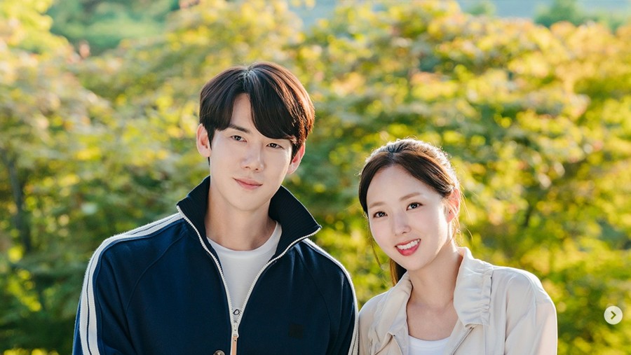 Chae Soo Bin dan Yoo Yeon Seok pemain When the Phone Rings