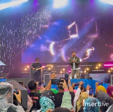 Penampilan Spektakuler Ungu Meriahkan HUT Transmedia ke-23 Hari Kedua