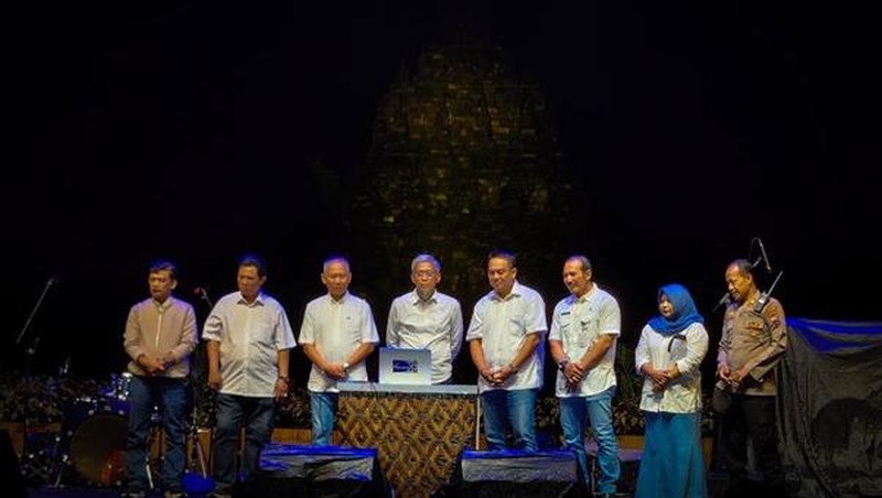 Puncak Festival Kampung Bank Jateng berlangsung meriah di Lapangan Candi Sojiwan, Desa Kebondalem Kidul, Kecamatan Prambanan