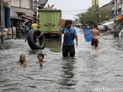 Pemkot Jakut Siapkan 3 Langkah untuk Percepat Banjir Rob Surut
