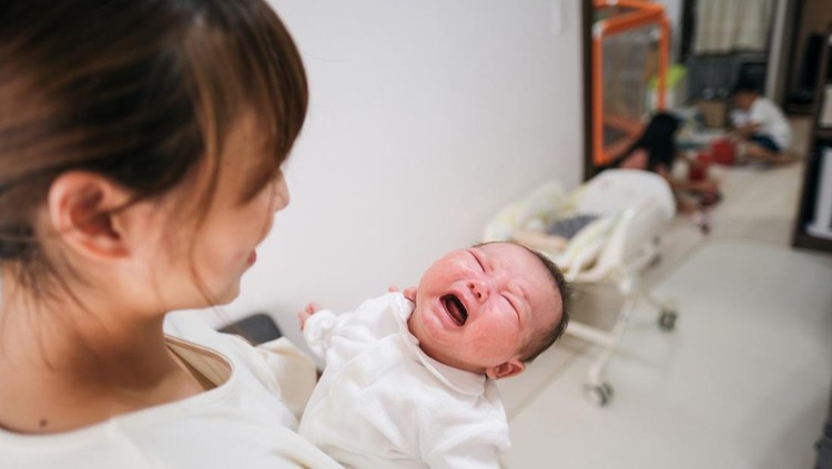 Tanda tangisan bayi tidak normal