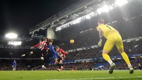 Hasil Liga Inggris: Chelsea Menang Tipis, Tottenham Pesta Gol