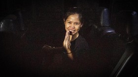 FOTO: Detik-detik Mary Jane Tinggalkan Lapas Jogja