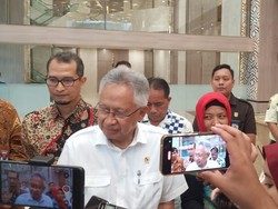 Mendiktisaintek Minta Politeknik & Industri Kompak Dorong STEM di RI