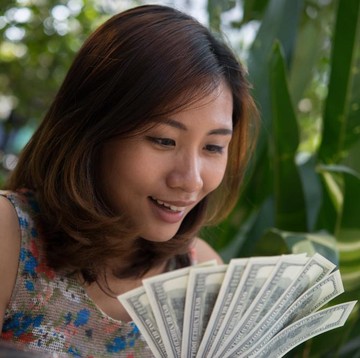 6 Resolusi untuk Mengatasi Gaya Hidup Boros dan Terhindar dari Utang