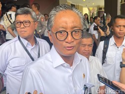 Rapat di DPR, Menteri PU Lapor Pangkas Anggaran 2025 Rp 81,38 T