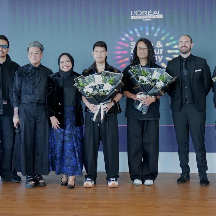 Momen pemberian apresiasi untuk Ian dan Yongki