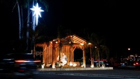 Pesan Kesederhanaan Natal Hadir di Lippo Village Banten