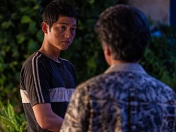 Penampilan Terbaru Song Joong Ki di 'Bogota: City of the Lost', Visualnya...