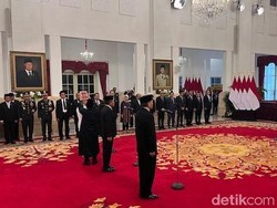 Prabowo Lantik Muhidin Jadi Gubernur Kalsel Gantikan Sahbirin Noor