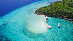 Unik Banget, Pulau Natal Ini Dihuni Banyak Umat Islam