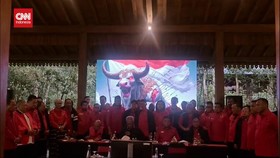 VIDEO: Momen PDIP Resmi Pecat Jokowi, Bobby dan Gibran