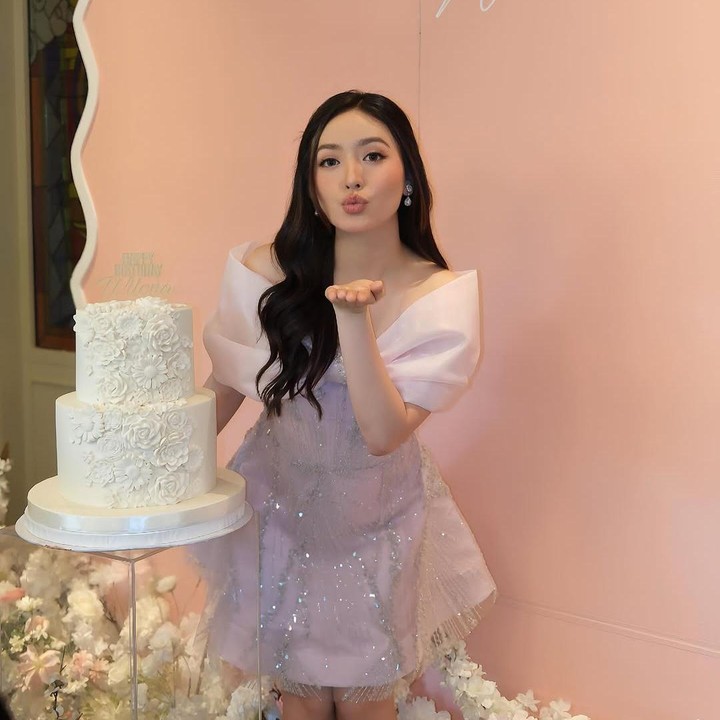 <p>"Selamat ulang tahun Kak Wilona didoakan yang terbaik, semoga bahagia terus dan sukses selalu," ungkap seorang netizen. "Selamat ulang tahun Wilona cantik, selalu sehat, bahagia, dan tercapai semua cita-citamu," kata netizen lainnya. (Foto: Instagram: @natashawilona12)</p>