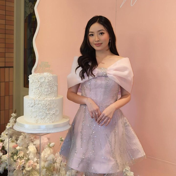 <p>Banyak netizen yang turut berbahagia dengan bertambahnya usia Wilona, Bunda. Mereka pun mendoakan agar pemeran Cherry dalam serial <em>Yang Masih di Bawah Umur</em> ini selalu berbahagia dan sukses dalam karier-nya. (Foto: Instagram: @natashawilona12)</p>
