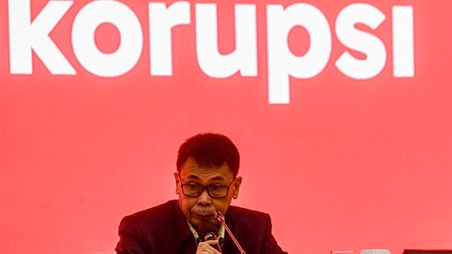 Nawawi menjelaskan KPK diberikan mandat Undang-undang (UU) untuk mensupervisi kasus-kasus korupsi mangkrak yang ditangani aparat penegak hukum (APH) lain.