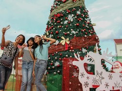 Mengapa Merah dan Hijau Jadi Warna yang Identik dengan Natal?