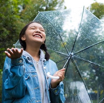 5 Fakta Petrikor, Aroma Khas dari Tanah saat Hujan yang Bikin Candu