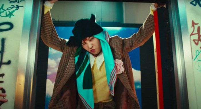 GDRAGON dalam musik video 'Power'/ Foto: Youtube.com/OfficialGDRAGON