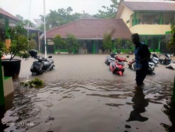 Diguyur Hujan Deras, Kantor Kemenag Temanggung Sempat Kebanjiran