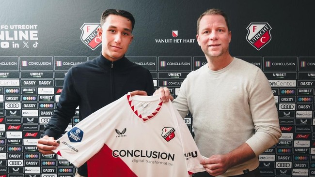 Pemain keturunan Belanda-Indonesia, Miliano Jonathans, resmi bergabung dengan FC Utrecht dari Vitesse Arnhem, Selasa (17/12).