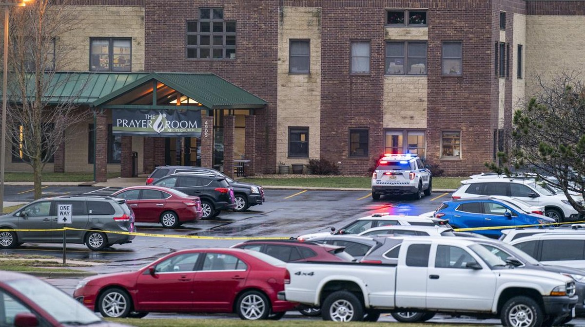 FOTO: Miris Siswi Tembak Siswa dan Guru di Sekolah Wisconsin AS