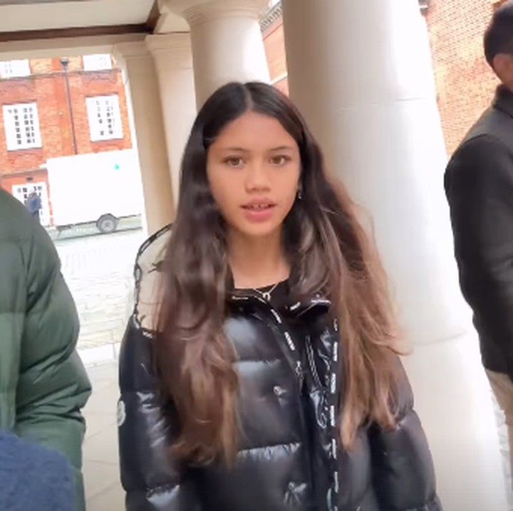 <p>Nana menyebut nantinya Sarah akan menginap di Lady Margaret Hall di Universitas Oxford selama enam sampai tujuh hari bersama anak-anak usia 12-16 tahun lainnya. Di sini, Sarah akan belajar tentang kepemimpinan. (Foto: Instagram: @nanamirdad_)</p>