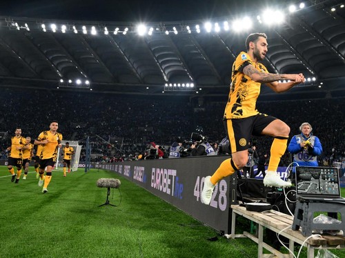 Calhanoglu Pastikan Bertahan di Inter, Konflik dengan Lautaro Berakhir