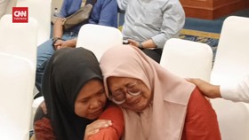 VIDEO: Keluarga Terpidana Soroti Putusan MA Tolak Permohonan PK