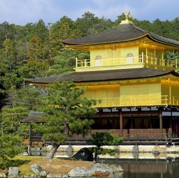 Mengenal Hatsumode, Tradisi Menyambut Tahun Baru di Jepang