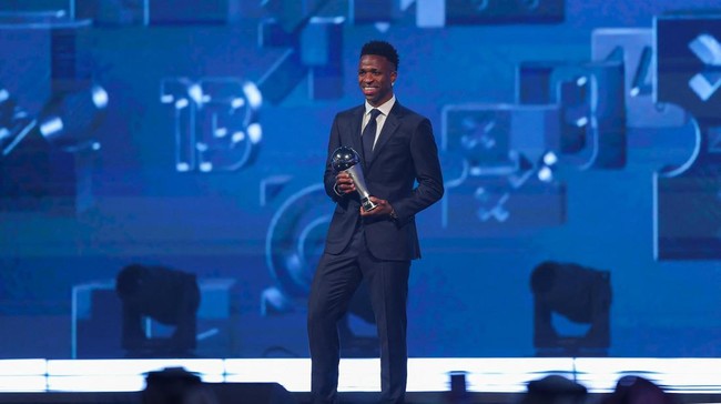 Vinicius Junior meraih penghargaan The Best FIFA yang berlangsung di Aspire Academy, Doha, Qatar, Selasa (17/12) malam waktu setempat.